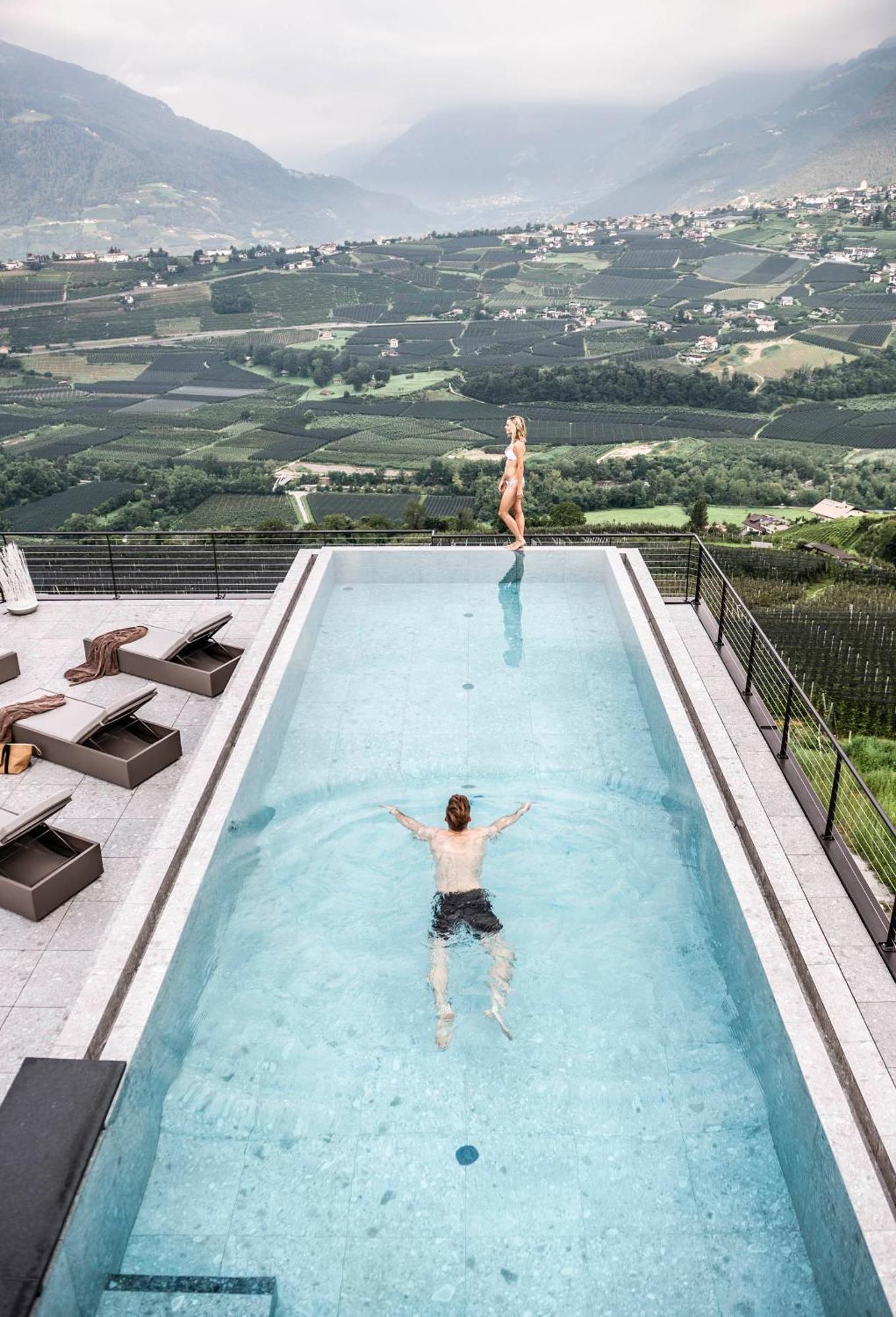 Prunner Luxury Suites - Adults Only Schenna Exterior photo
